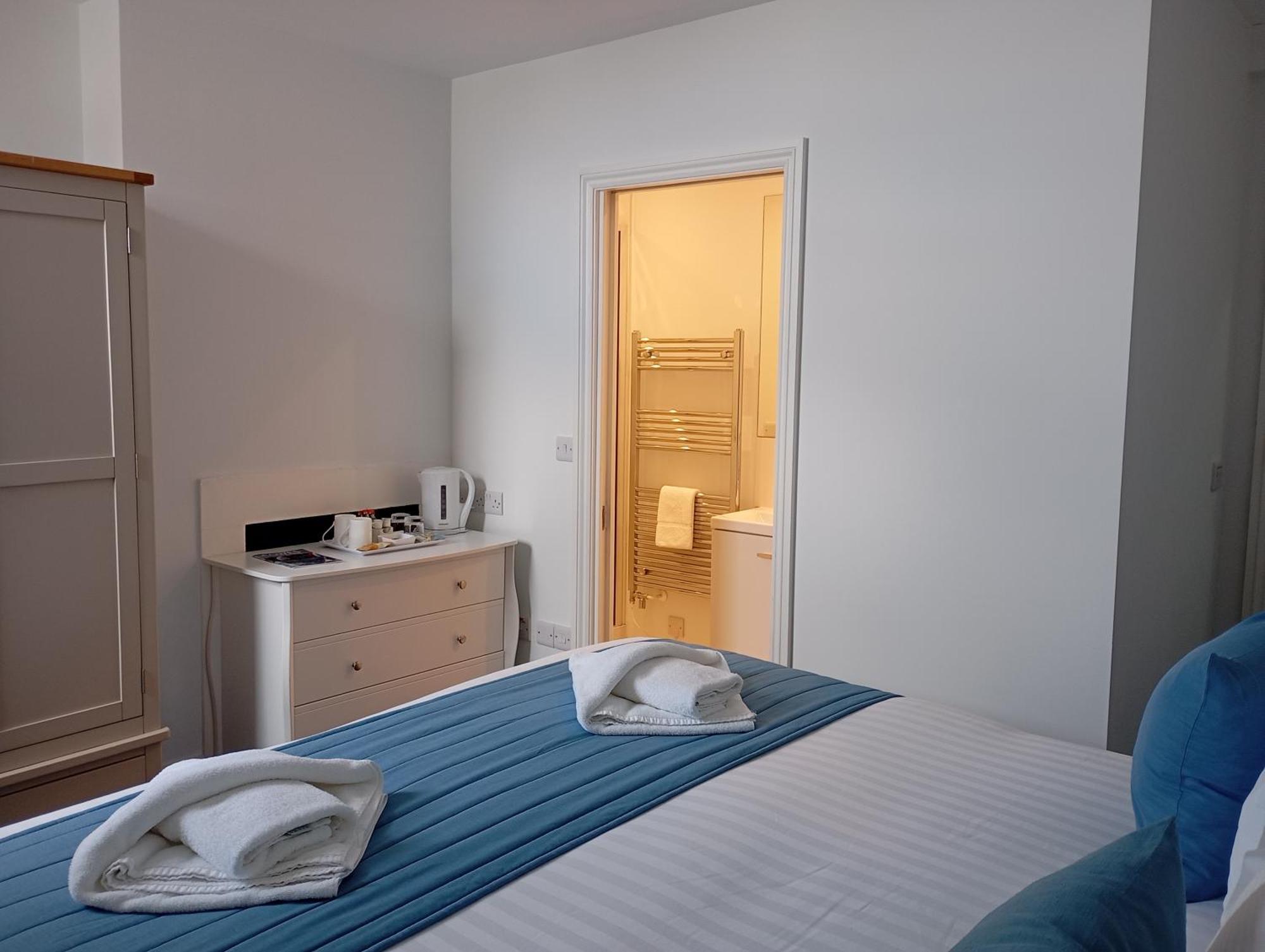 Royal Ocean Racing Club Hotel Каус Екстериор снимка