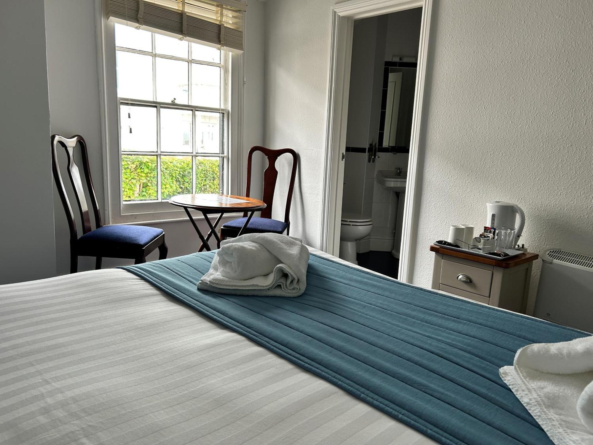 Royal Ocean Racing Club Hotel Каус Екстериор снимка