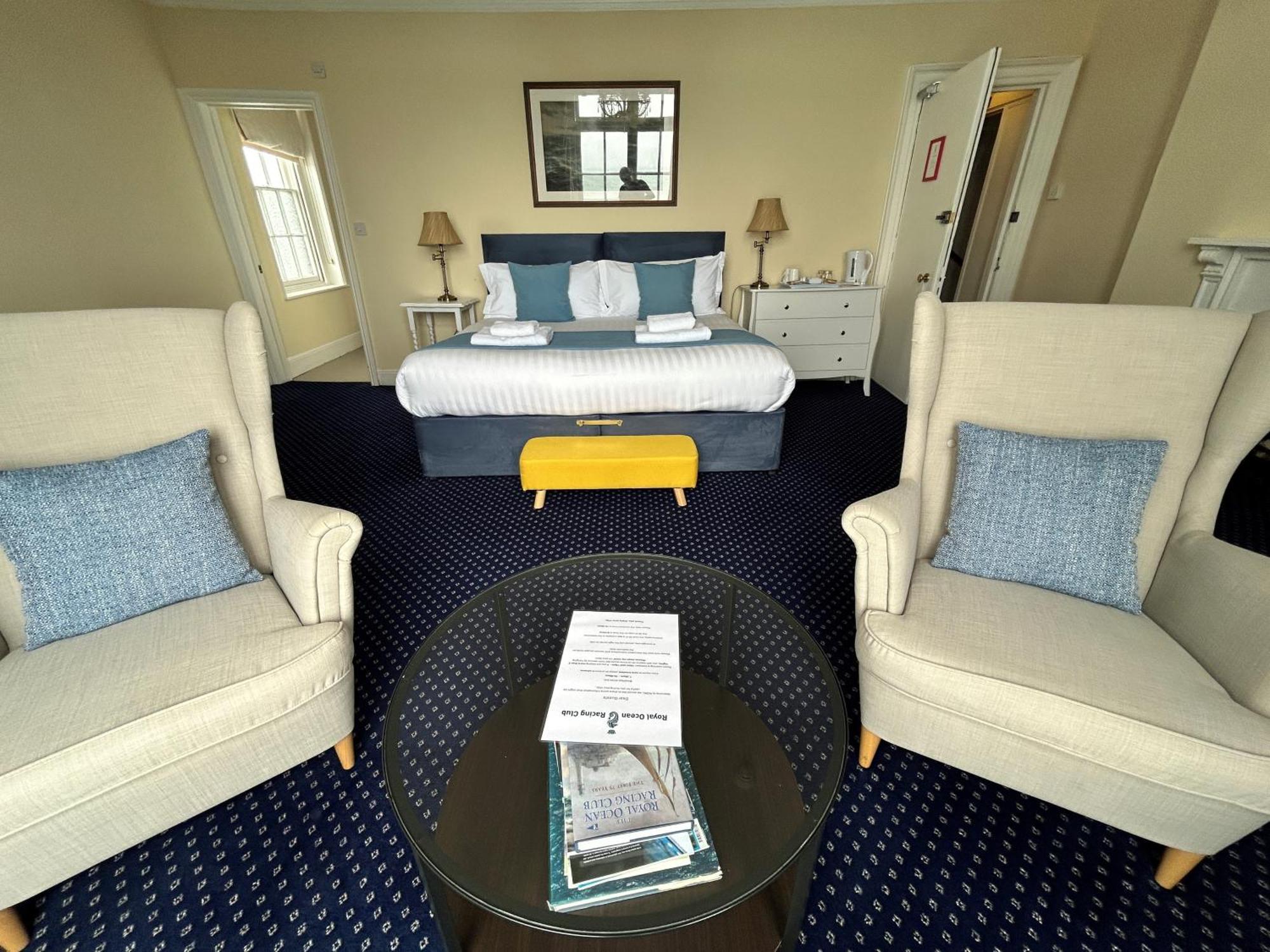 Royal Ocean Racing Club Hotel Каус Екстериор снимка
